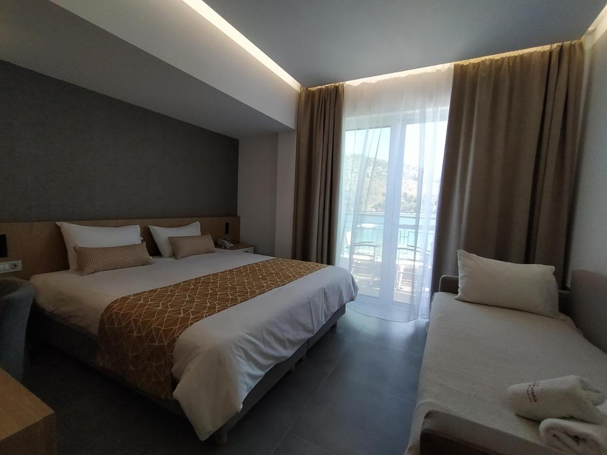 Minoa Hotel 3*