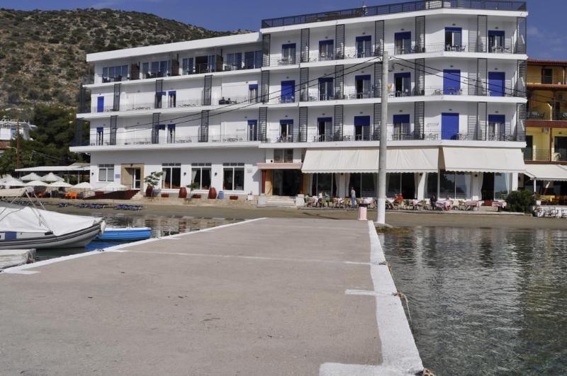 Minoa Hotel 3*