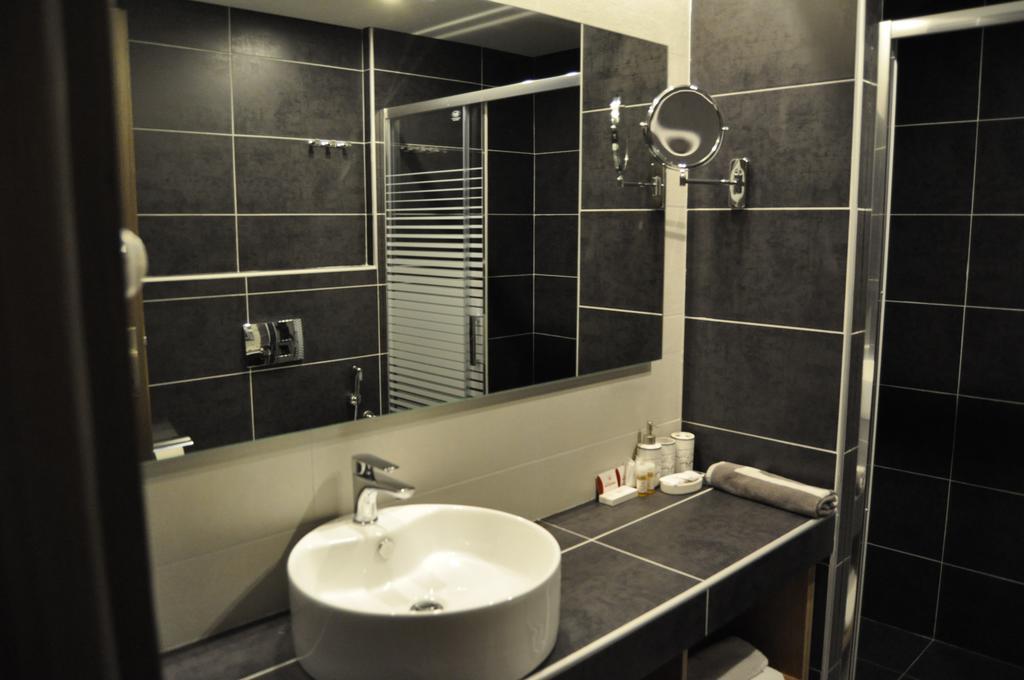 Hotel Minoa 3*