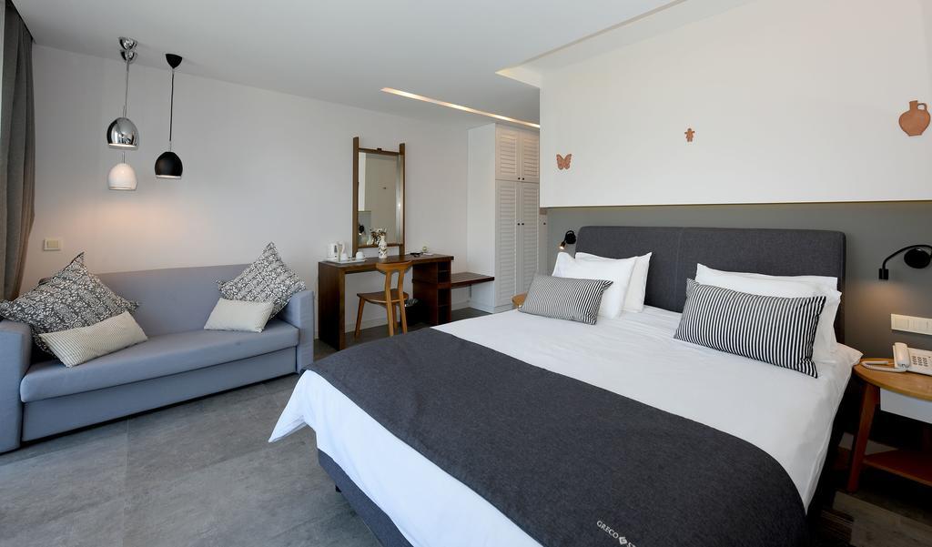 Hotel Minoa 3*